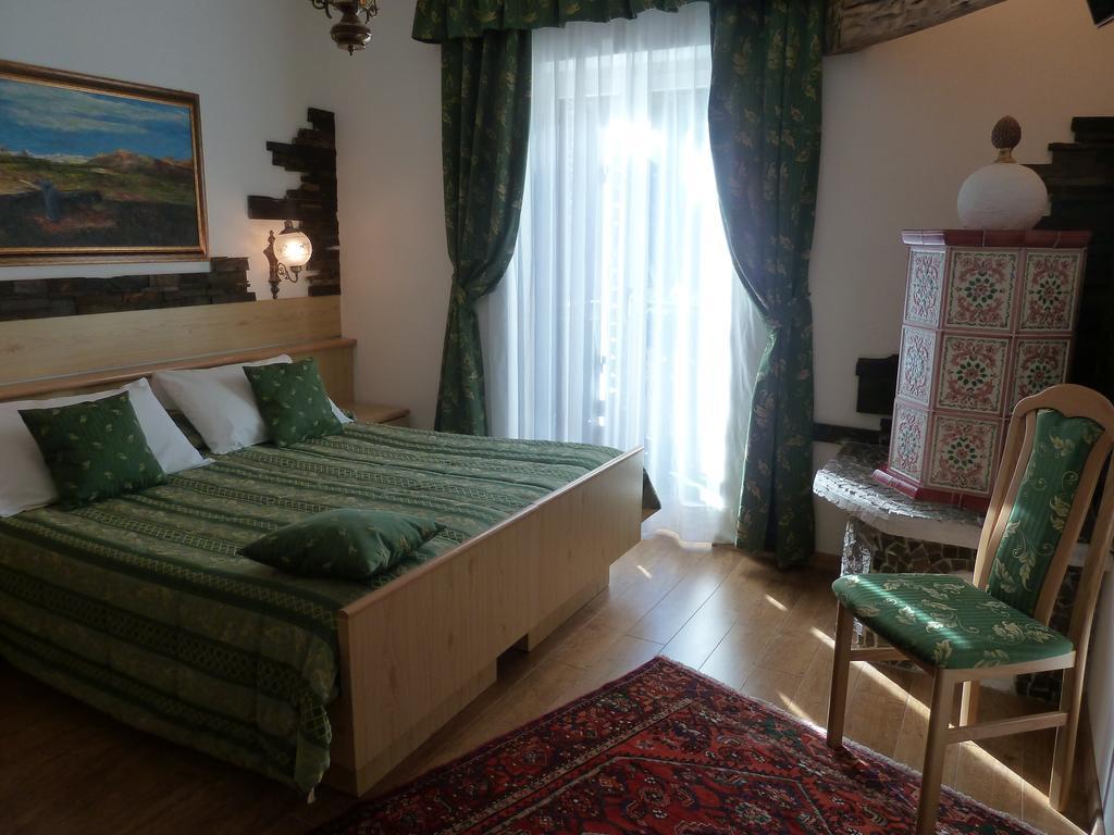 Hotel Ancora Castello-Molina di Fiemme Quarto foto