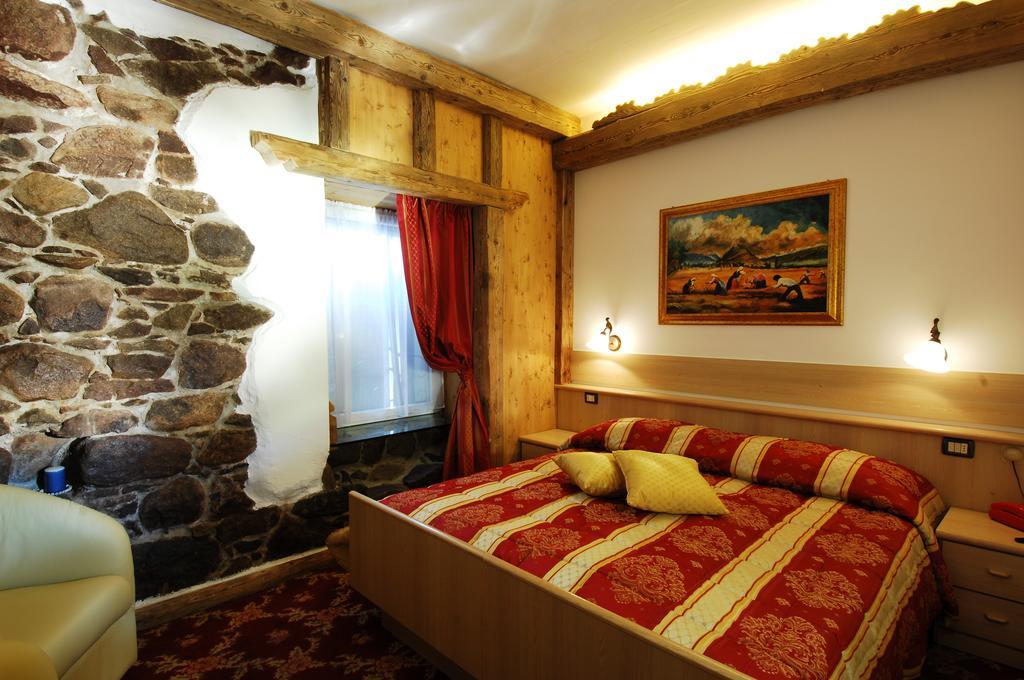 Hotel Ancora Castello-Molina di Fiemme Exterior foto