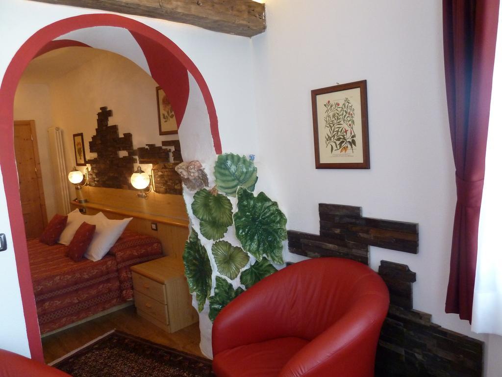 Hotel Ancora Castello-Molina di Fiemme Quarto foto