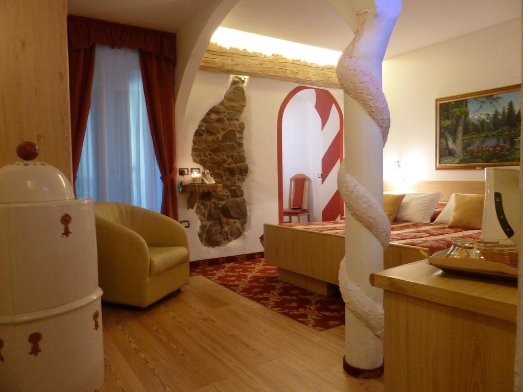 Hotel Ancora Castello-Molina di Fiemme Quarto foto