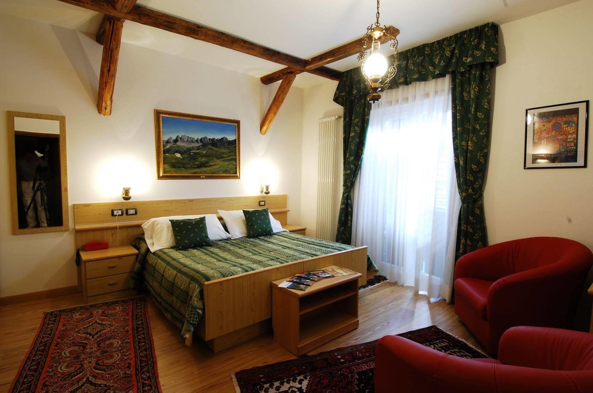 Hotel Ancora Castello-Molina di Fiemme Exterior foto